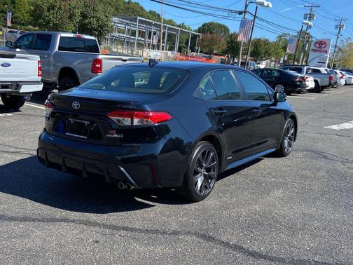 2023 Toyota Corolla Hybrid SE