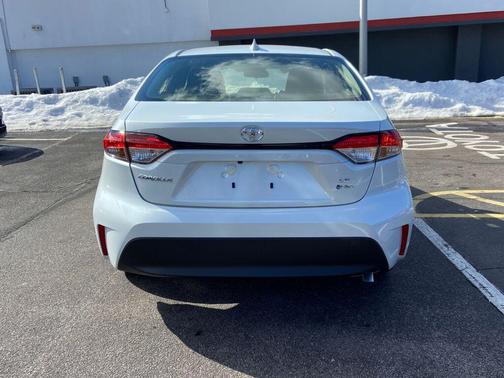 2026 Toyota Corolla Hybrid LE