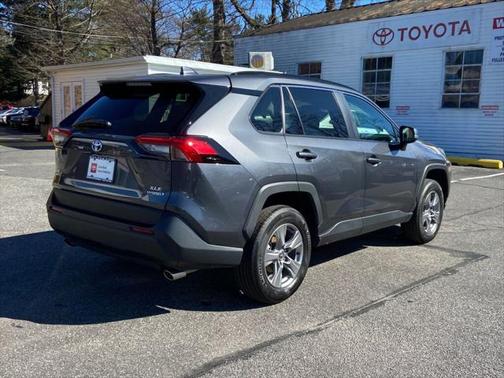 2024 Toyota RAV4 Hybrid XLE