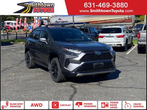 2022 Toyota RAV4 Hybrid SE