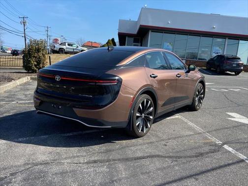 2023 Toyota Crown Platinum