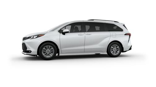 2025 Toyota Sienna XLE 7 Passenger