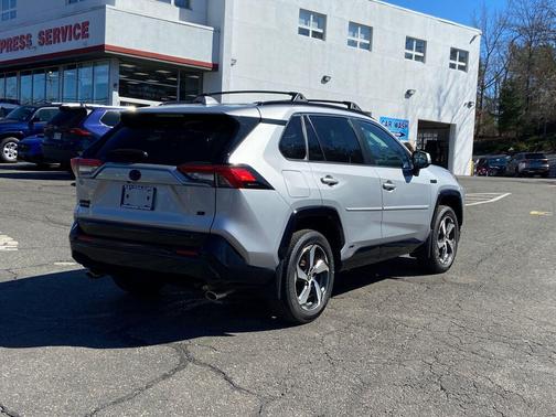 2023 Toyota RAV4 Prime SE