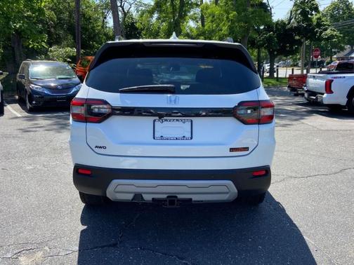 WHITE 2023 Honda Pilot AWD TrailSport