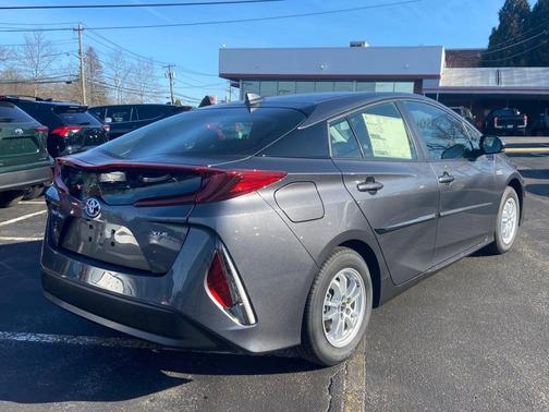 2022 Toyota Prius Prime XLE