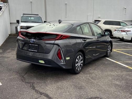 2022 Toyota Prius Prime XLE