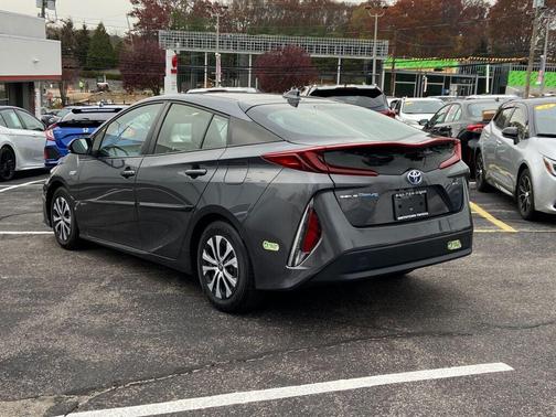 2022 Toyota Prius Prime XLE