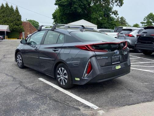 Magnetic Gray Metallic 2022 Toyota Prius Prime XLE