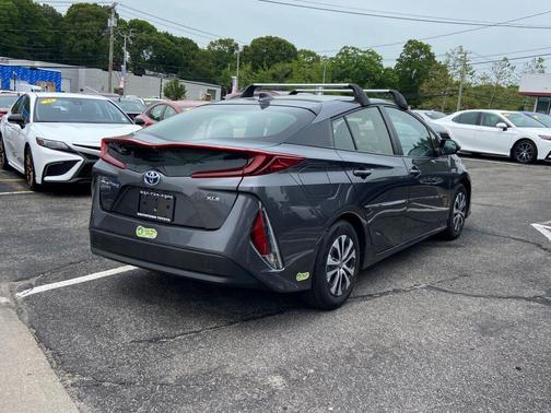 Magnetic Gray Metallic 2022 Toyota Prius Prime XLE