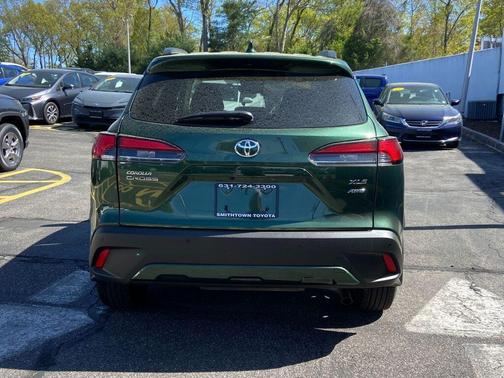 2024 Toyota Corolla Cross XLE