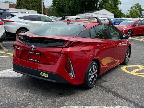 2022 Toyota Prius Prime LE