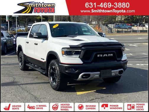 Bright White Clearcoat 2022 RAM 1500 Rebel