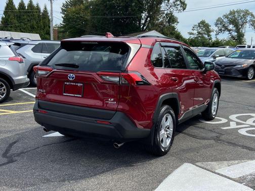 2021 Toyota RAV4 Hybrid LE