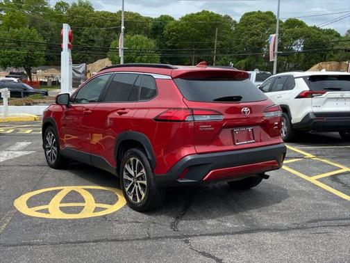 2024 Toyota Corolla Cross XLE