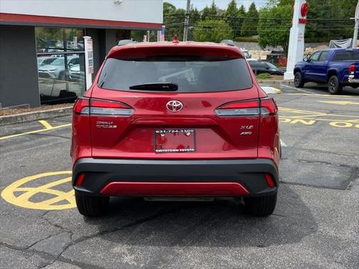 2024 Toyota Corolla Cross XLE