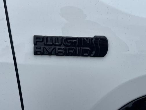 2023 Toyota RAV4 Prime SE