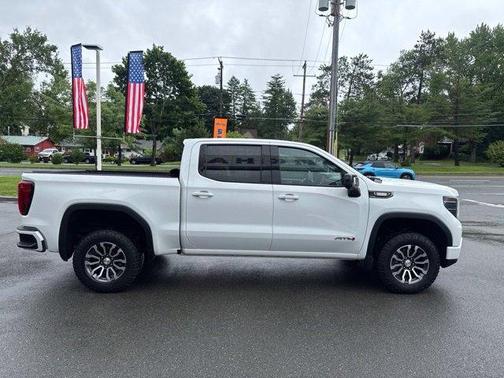 Summit White 2023 GMC Sierra 1500 AT4