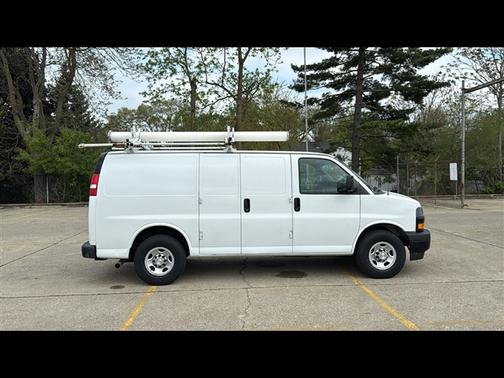 2021 Chevrolet Express 2500 RWD 2500 Regular Wheelbase WT