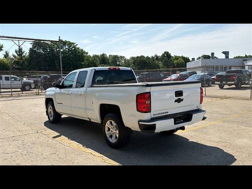 Summit White 2017 Chevrolet Silverado 1500 2LT