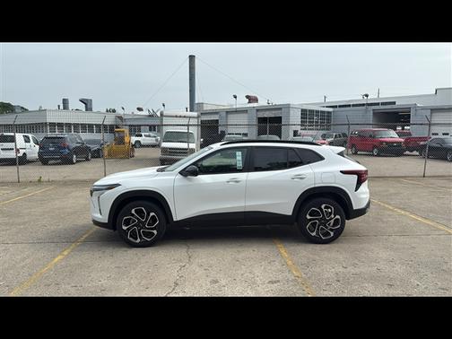 2025 Chevrolet Trax FWD 2RS