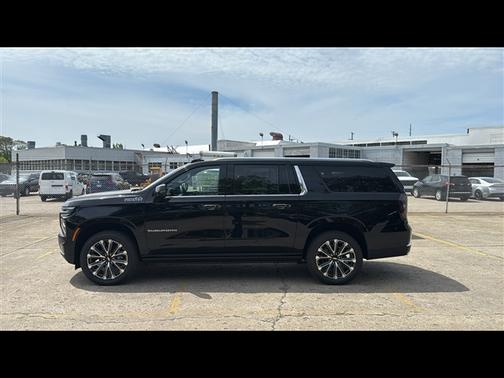 2025 Chevrolet Suburban 4WD High Country