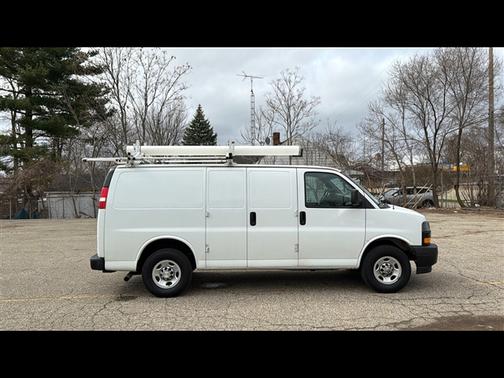 2021 Chevrolet Express 2500 RWD 2500 Regular Wheelbase WT