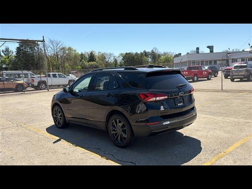Mosaic Black Metallic 2022 Chevrolet Equinox FWD RS