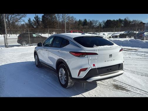 2025 Buick Envista Preferred FWD