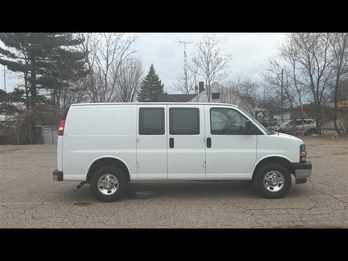 Summit White 2024 Chevrolet Express 2500 Work Van