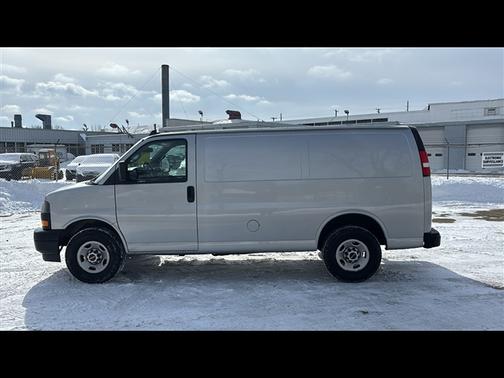 2021 GMC Savana 2500 Work Van