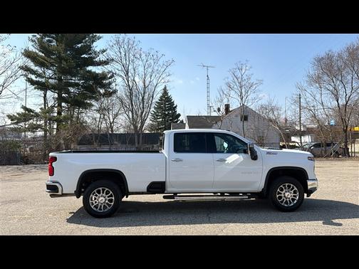 Summit White 2025 Chevrolet Silverado 3500 LTZ