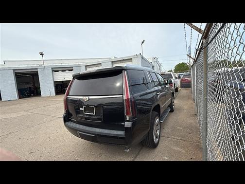 2018 Cadillac Escalade Luxury