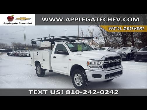 2022 RAM 2500 Tradesman Regular Cab 4x4 8' Box