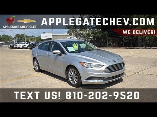 Ingot Silver 2017 Ford Fusion SE
