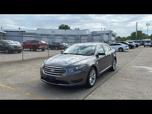 2013 Ford Taurus SEL