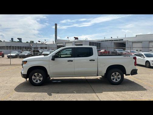 Summit White 2026 Chevrolet Silverado 1500 WT