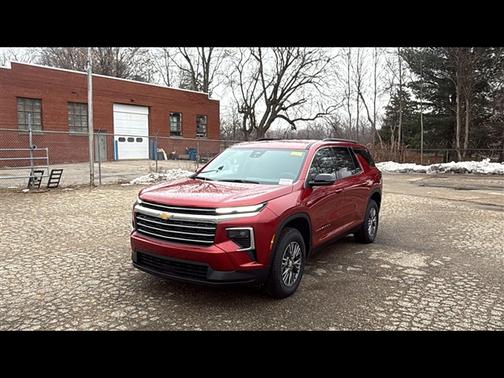 2026 Chevrolet Traverse LT