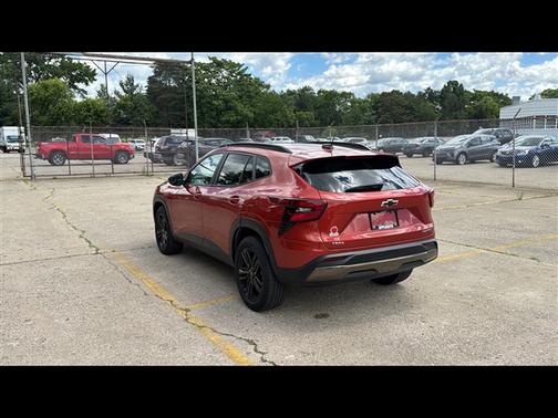 Cayenne Orange Metallic 2024 Chevrolet Trax FWD ACTIV