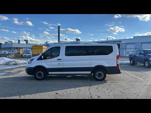 2017 Ford Transit-150 XL