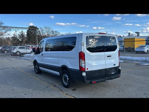 2017 Ford Transit-150 XL