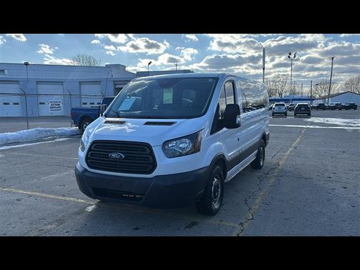 2017 Ford Transit-150 XL