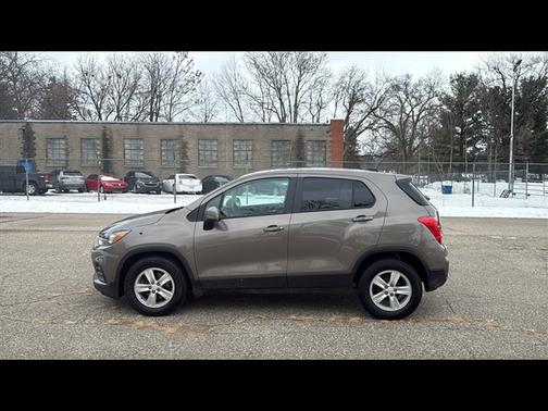 2022 Chevrolet Trax LS