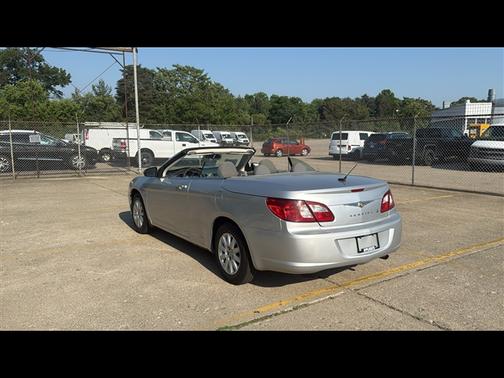 2008 Chrysler Sebring Base