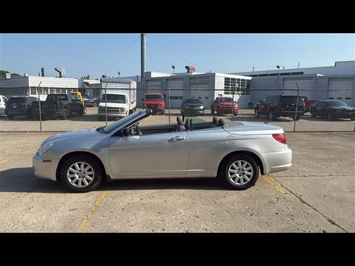 2008 Chrysler Sebring Base