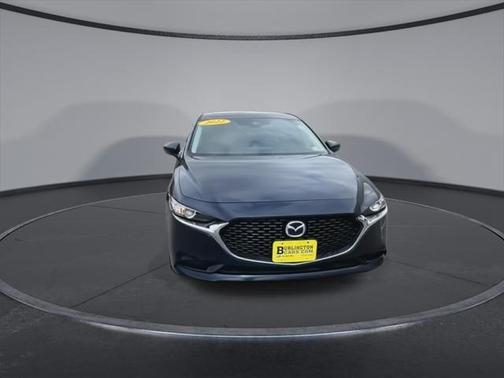 2022 Mazda Mazda3 FWD w/Preferred Package