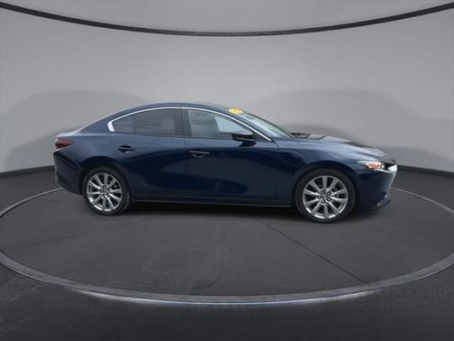 2022 Mazda Mazda3 FWD w/Preferred Package