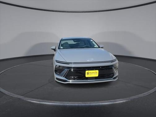 2025 Hyundai SONATA Hybrid SE