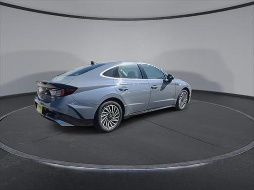 2025 Hyundai SONATA Hybrid SE