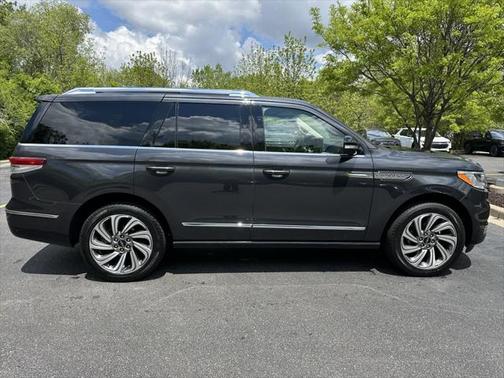 2022 Lincoln Navigator Reserve