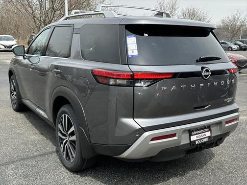 2025 Nissan Pathfinder Platinum 4WD